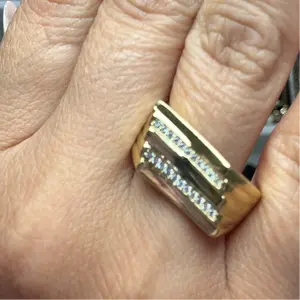 [Quick sale] Metal Plated Gold Artificial Gemstone Rings 