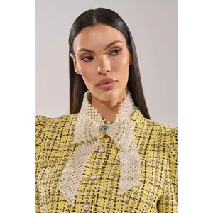 BUTTONED UP PEARL COLLAR