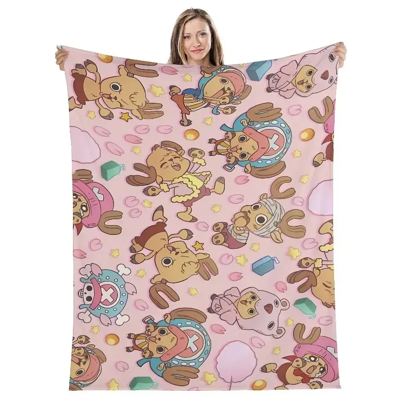 Cute Round Reindeer Creature Graphic Print Flannel Throw Blanket, Ultra Soft Polyester Warm Multi-Purpose Cover for Bed Outdoor, Trendy Cartoon Style Home Decor, Ideal All Season Spring Autumn Nap Blanket