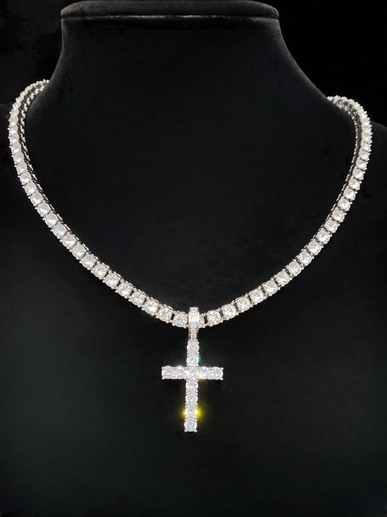 Artificial Zircon Inlaid Cross Pendant Necklace, Punk Style Accessory Necklace for Party, Daily Decor, Trendy All-match & Exquisite Hip Hop Jewelry for Birthday Gift, Zirconia Cross Pendant, Zircon Stones Necklace, Cross Design Necklace