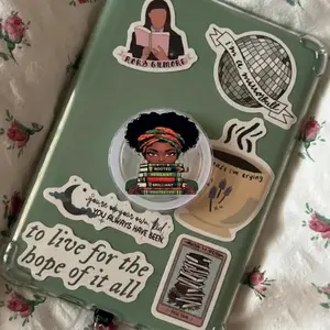 Empowered Black Girl Book Girl Phone Grip, Spunky Reader Pop Socket For Readers, Cute Phone Grip And Kindle Accessory