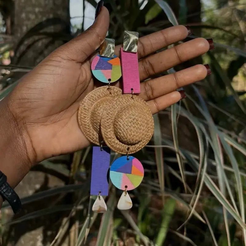 Artisanal earrings