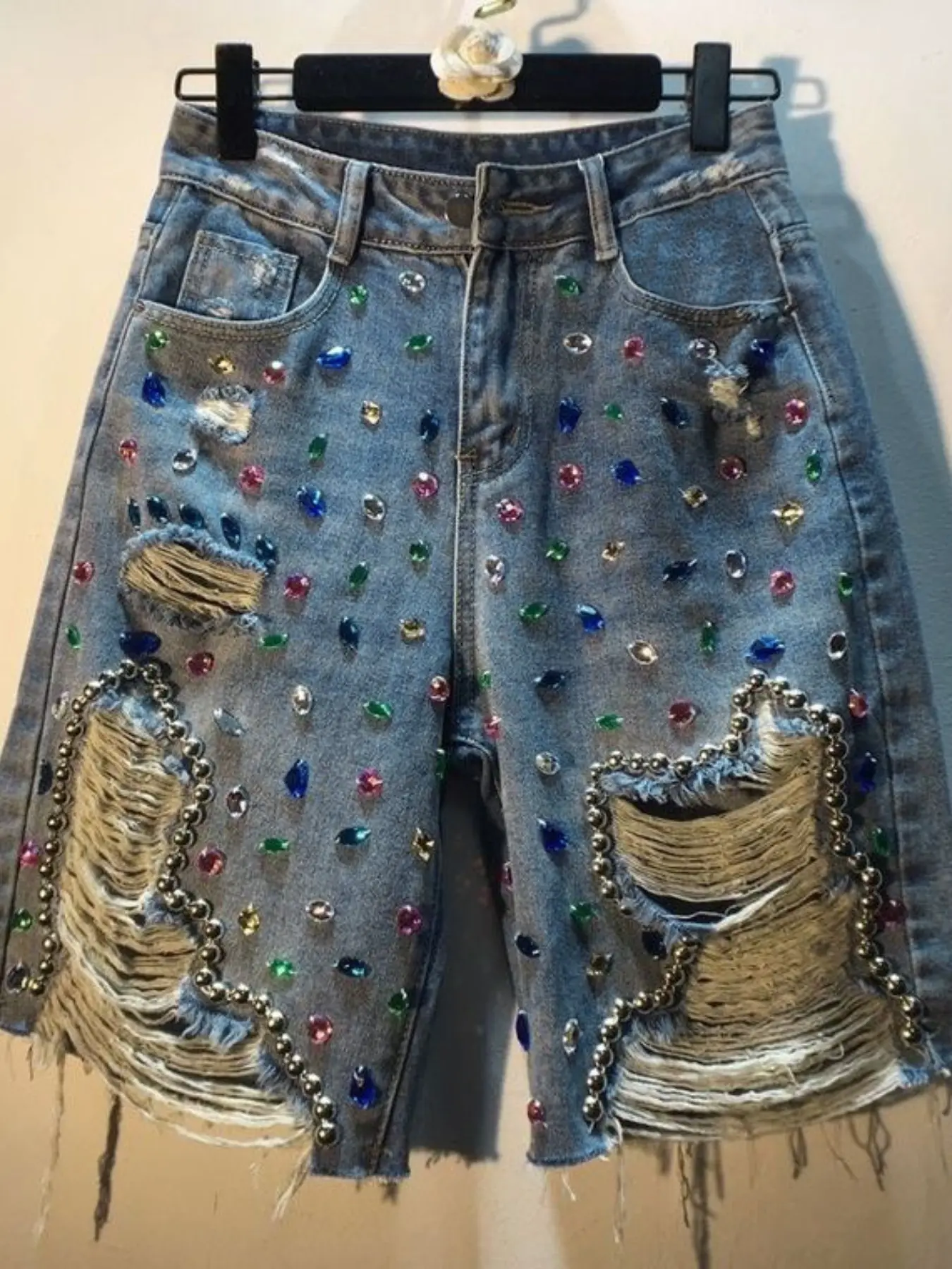 Women's Rhinestone Distressed Denim Jean Shorts, Denim Trouser Shorts, Mid Waist Button Fly, Fitted Short Pants, Sexy Y2K Trend Style, Party Wear, All Seasons, Bottom