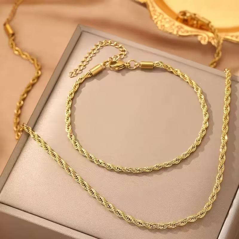 New Luxury 18K Gold-Plated European Classic Twist Necklace & Bracelet Set for Men Women Ideal Bridal Engagement Jewelry Elegant Design Versatile Gift