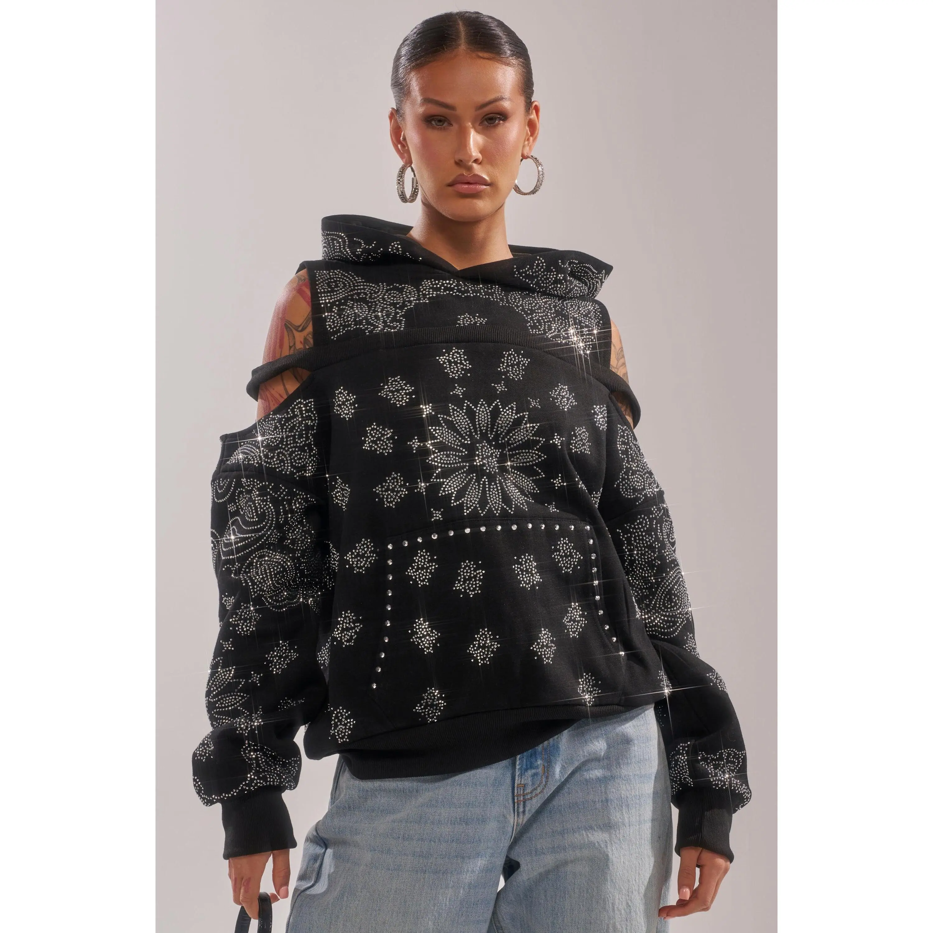 FEELING FREE SWEATSHIRT