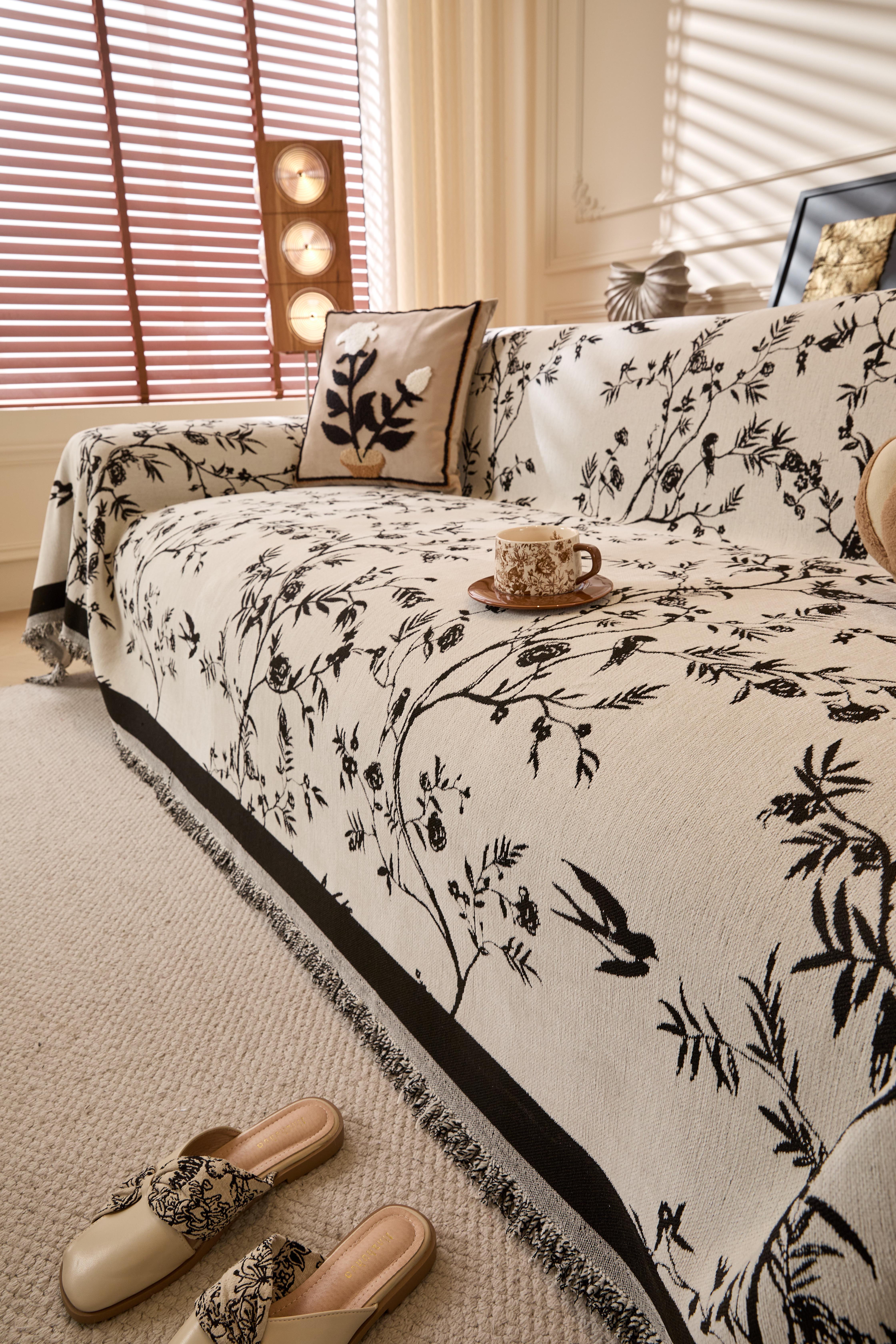 【SlumberHome】 Plant Leaf Pattern Sofa Cover Durable Chenille Slipcover for Home Living Room Pet-friendly All-Season Use Resistant to Scratches couch cover for sofa Dustproof Couch Protector Elastic Furniture Protector