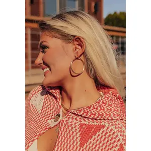 Flirty Nature Hoop Earrings