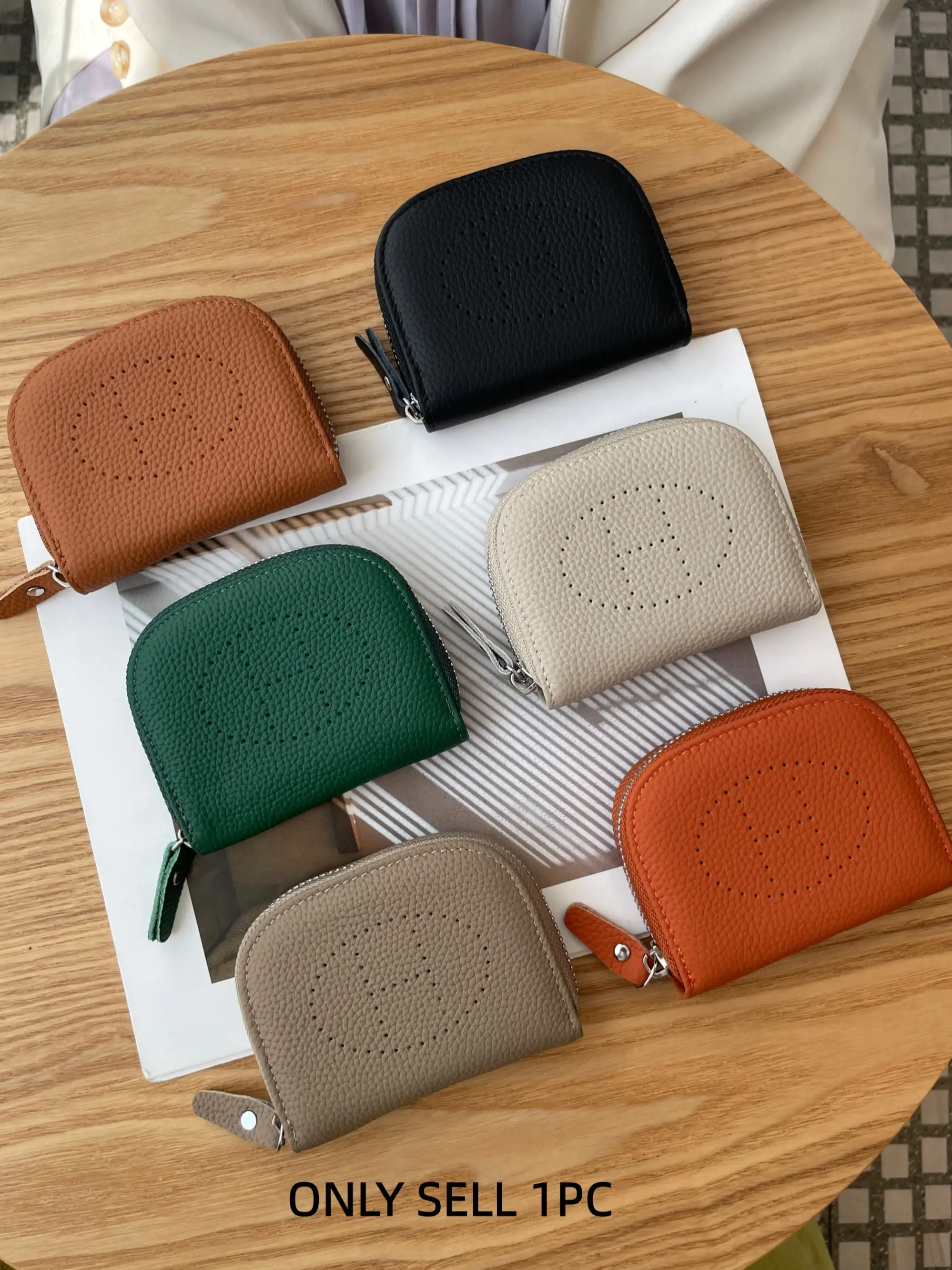 Genuine Leather Women Card Holder, First Layer Cowhide Compact Multi-Slot Anti-Magnetic Zipper Wallet, Credit Card Organizer with Card Slots