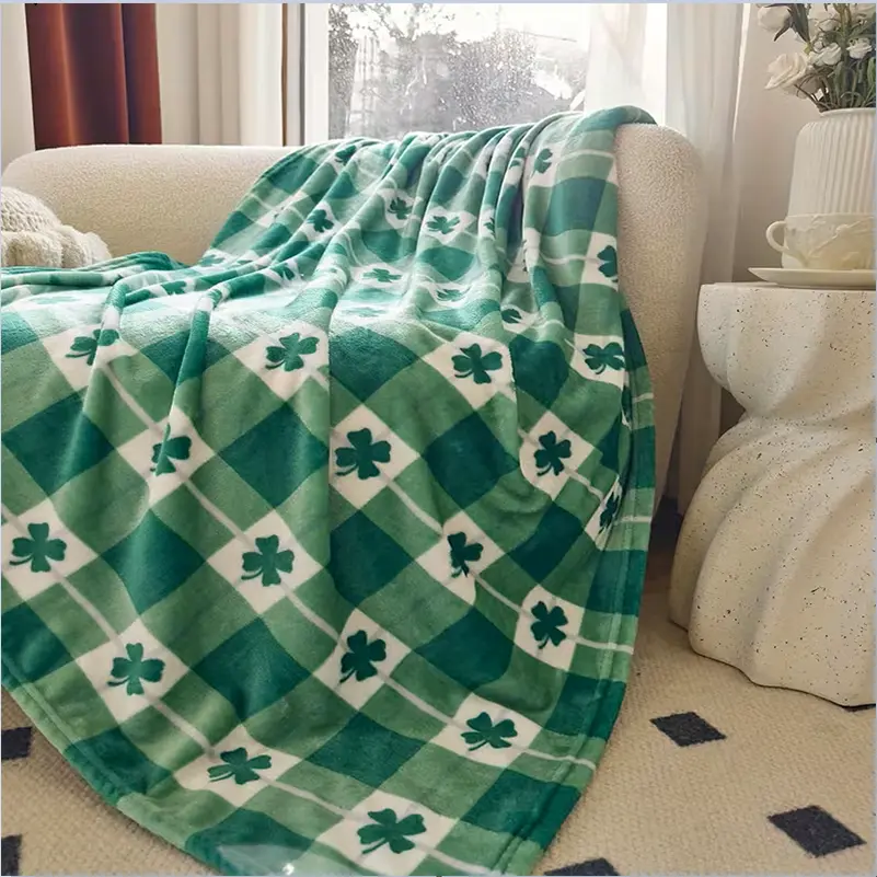 St. Patrick'S Day Lucky Clover Fleece Blanket -  Green Shamrock & White Clover Design, Soft Plush Fleece Throw for Sofa, Office, Travel