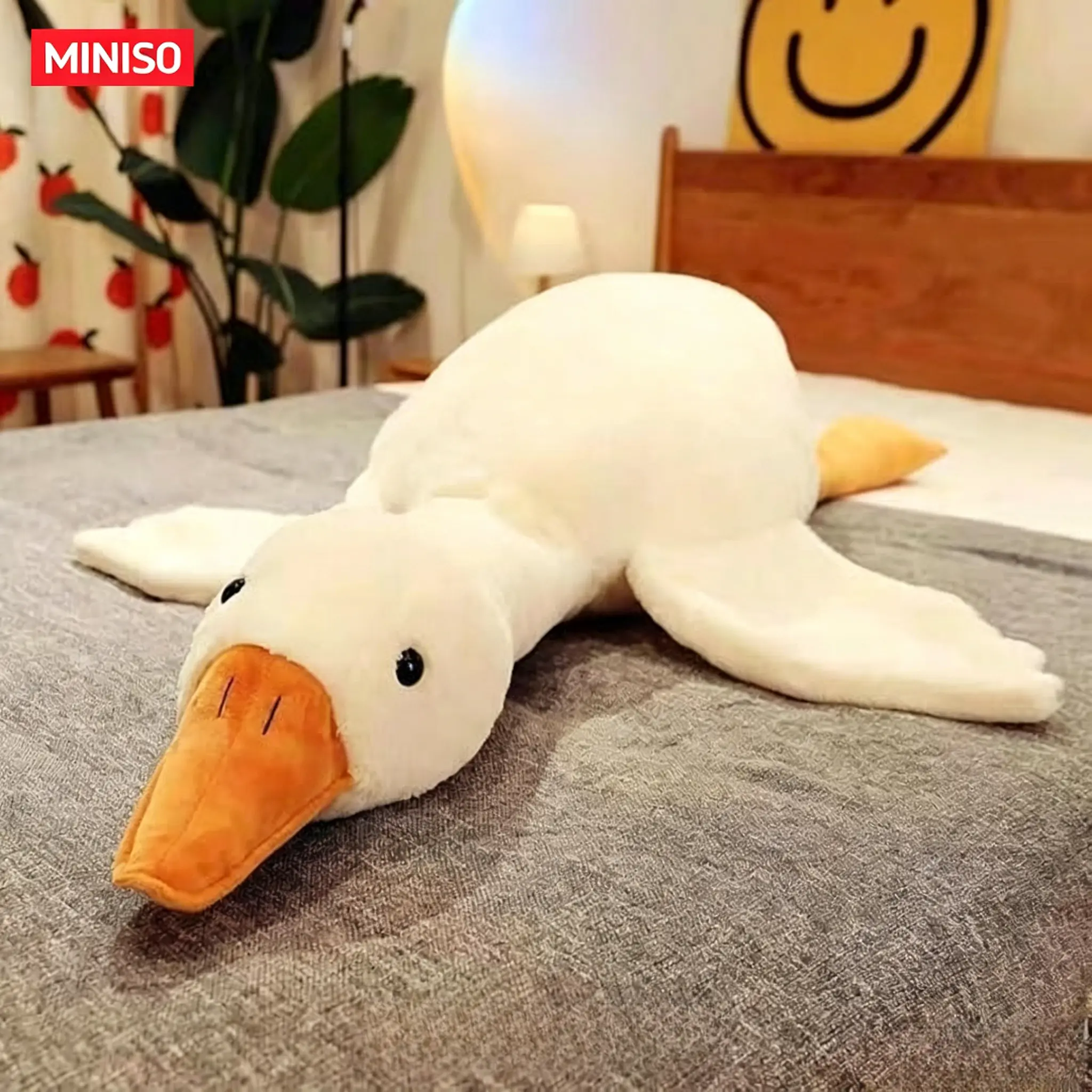 MINISO Cute Big White Goose Stuffed Animal Plush Pillow Toy - Unisex Large Huggable Bed Companion for Kids, Decorative House Decoration, Bedtime Cuddles Cuddling & Sleeping Accessory