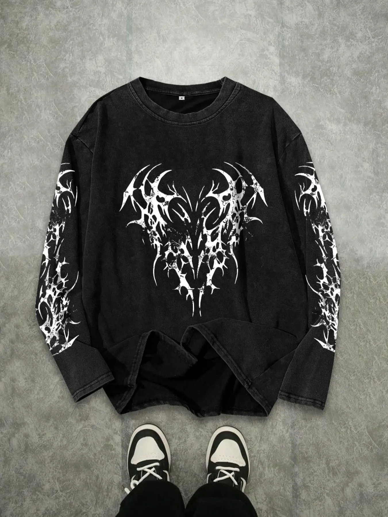 Gothic Streetwear Men's Washed Vintage Round Neck Long Sleeve T-Shirt, Apparel T Shirt, Casual Streetwear Tops, Casual Fitted Style, All Seasons, Random Print, No Ca Prop 65 Warning