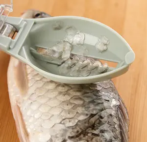 No-Splash Fish Scale Scraper with Scale Collector - Fish Skin Remover Tool with Cover - Ergonomic Manual Fish Scaler for Mess-Free Seafood Prep - Easy to Wash