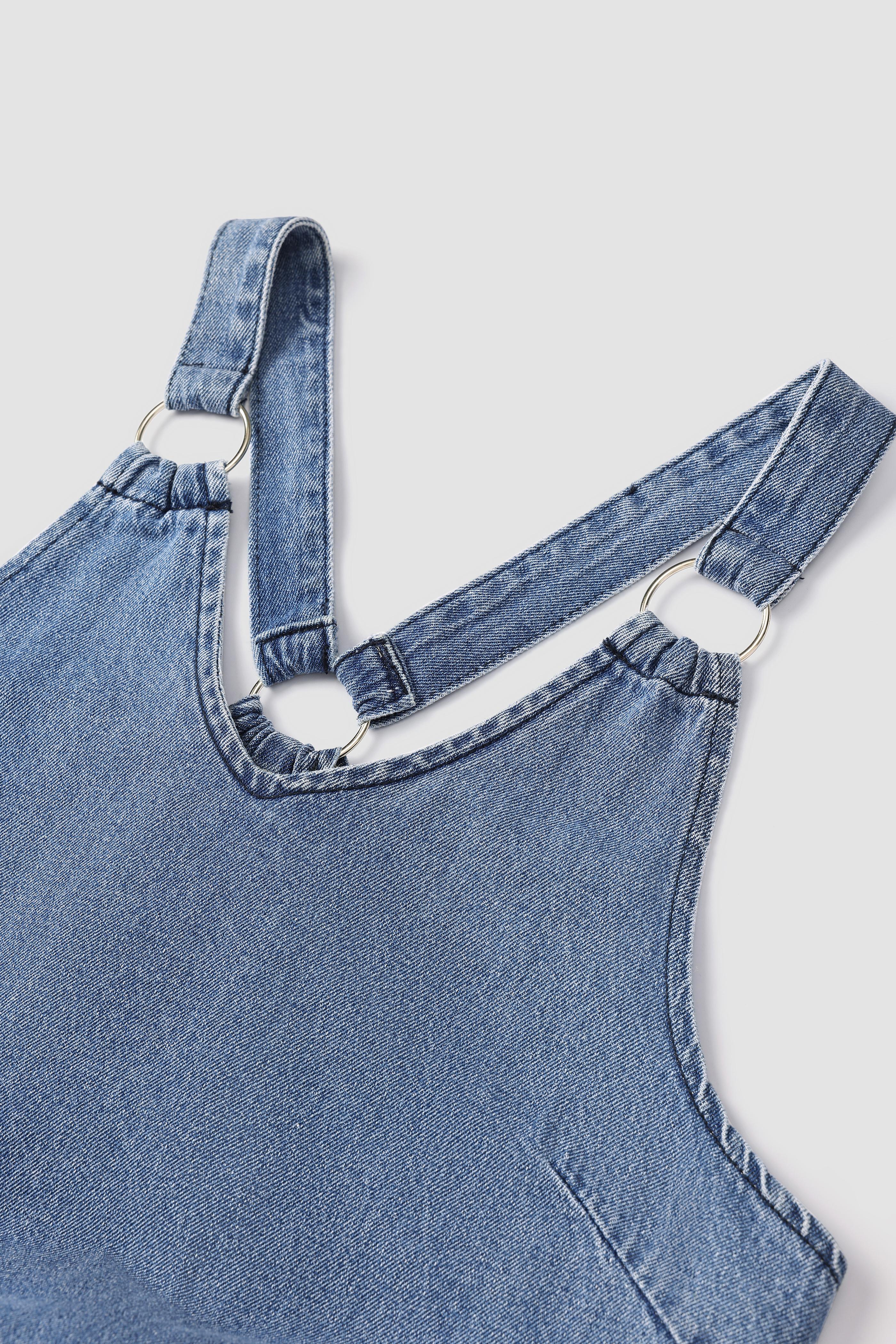 Elengatine Women’s Sleeveless Denim Maxi Dress with Adjustable Cross Back Straps, A-Line Design, Lightweight Summer Casual Dress for Vacation or Everyday Wear, Medium Blue Wash, Versatile and Stylish Dress, Available in Multiple Sizes