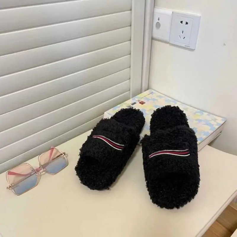 Women's Fuzzy Slippers - Luxury Cloud-Soft Foam, Casual Slip-On, Arch Support, Machine Washable, Designer House Footwear, Cozy Home Use, Ideal Gift (Multiple Colors)
