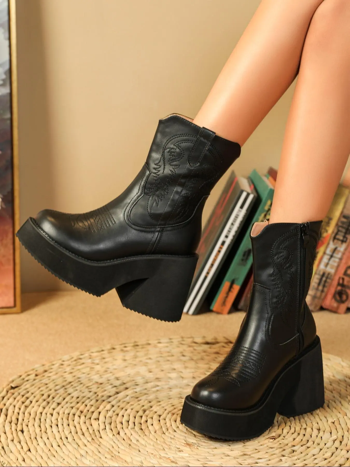 Women's Western Embroidered PU Leather Boots with Zipper, Boots Heels, Casual Comfortable Platform Shoes for Daily Wear