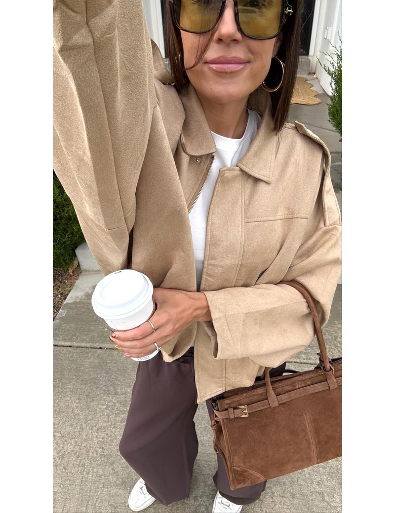 HVEWARM Women's Faux Suede Bomber Jacket Fall Winter Lapel Pilot Coat Casual Oversized Long Sleeves Zip Up Trendy Streetwear Outerwear Soft Luxe Look Classic Trendy Twist