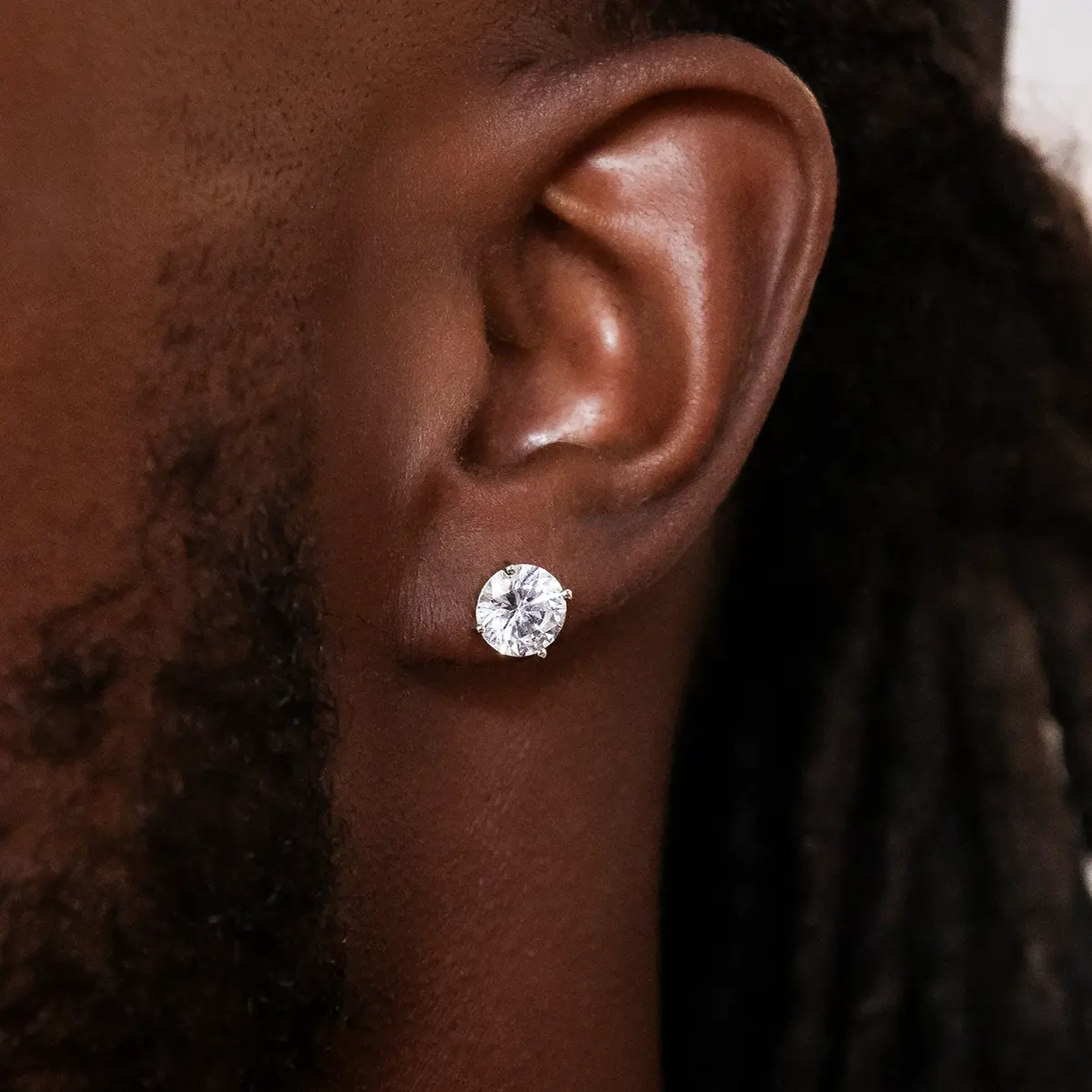GLD 7mm Round Cut Diamond Stud Earrings in White Gold - Perfect Gift
