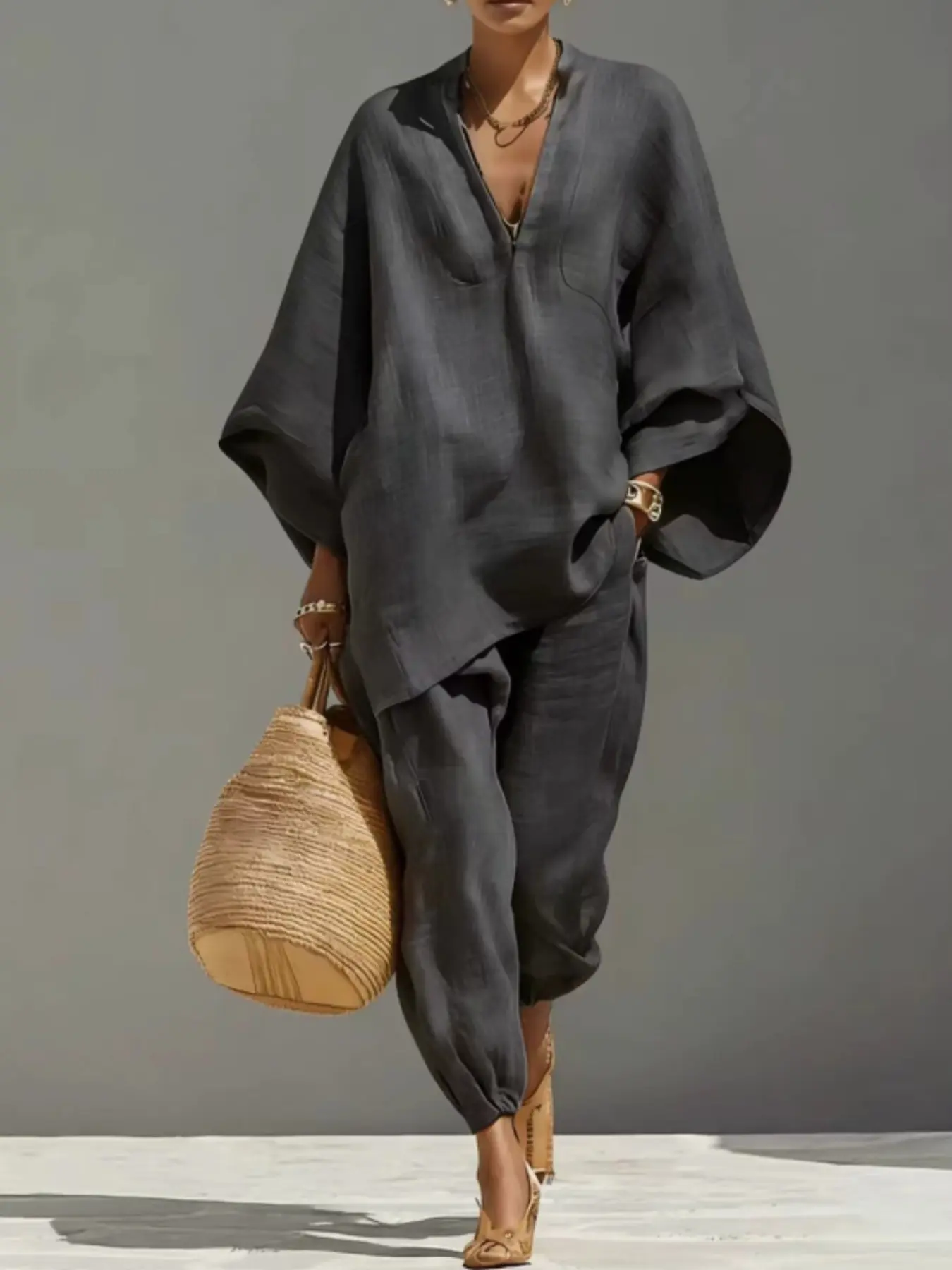 Fashion Women's Basic Casual Lightweight Batwing Sleeve V Neck Baggy Loose Fit Blouse Set, Comfortable and Stylish for Everyday Wear, Perfect for Relaxing Days