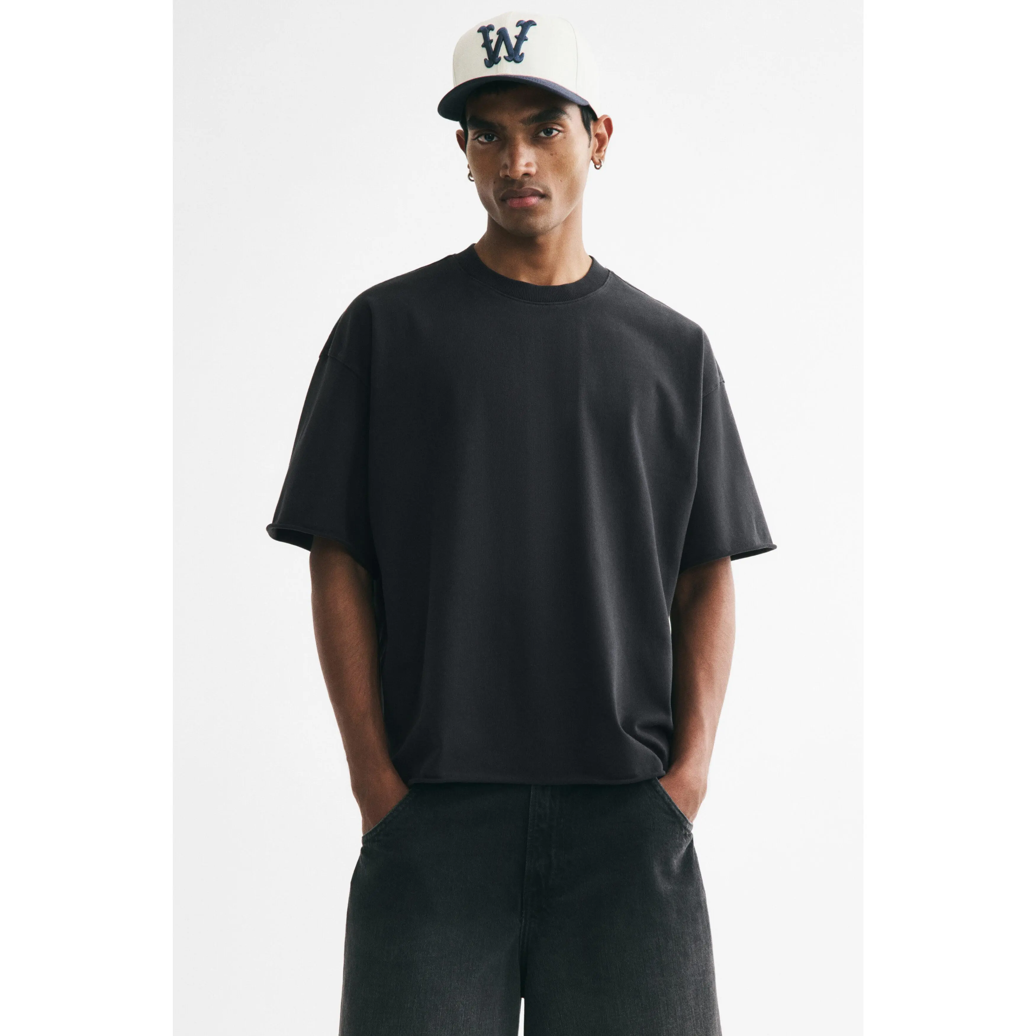 H&M Oversized Fit Boxy-style t-shirt