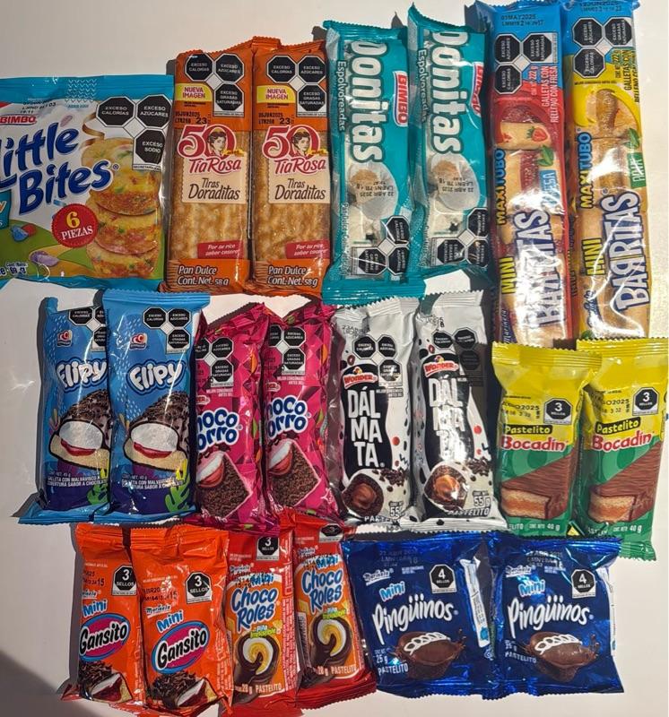 Mini favorites! 22 pieces! All your favorites from Tia Rosa and Bimbo. Little Bites, Doraditas, Donitas, Mini Barritas, Flipy, Dálmata, ChocoTorro, Bocadin Pastelito, Gansito, Pingüino and ChocoRoles.
