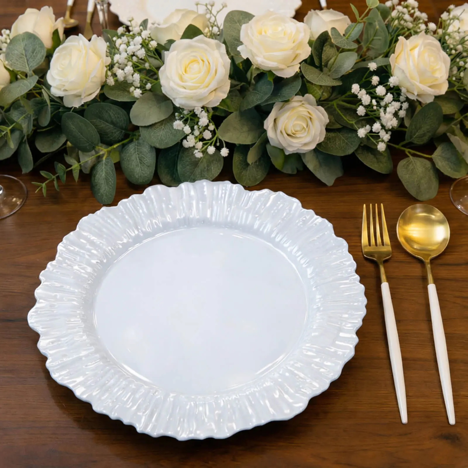 Disposable Dinner Plates - 20-Pack Pearl White Reef Design Plastic 10" Plates, Elegant Disposable Tableware for Weddings, Disposable Dinnerware, Wedding