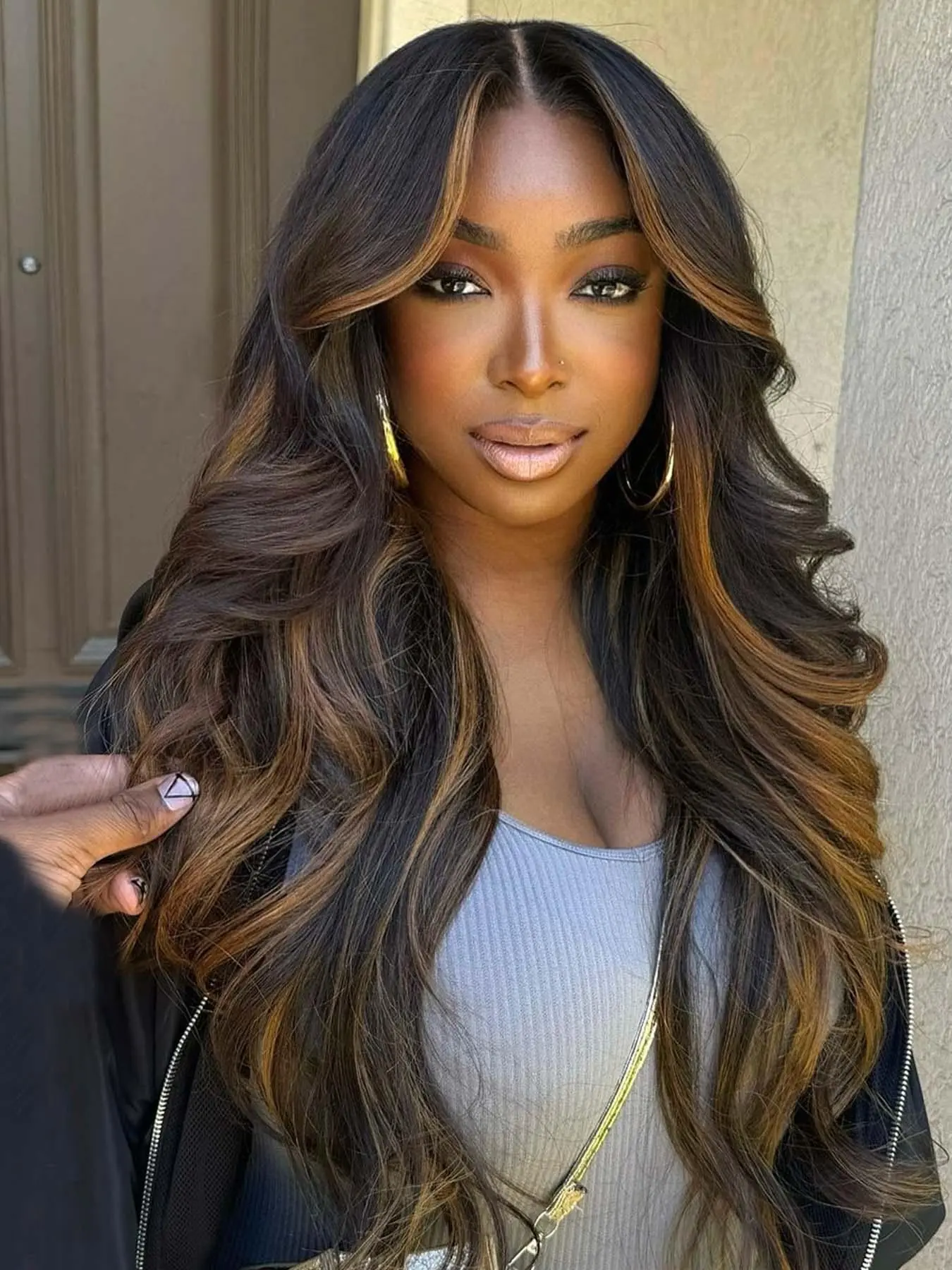 26 Inch Honey Blonde Highlight Long Body Wave Glueless Lace Wigs for Women, 1 Piece Gorgeous Fluffy Bouncy Wave Wigs with Baby Bangs, Synthetic Wigs for Party, Daily Use, Loose Wave Wig, Body Wavy Wig