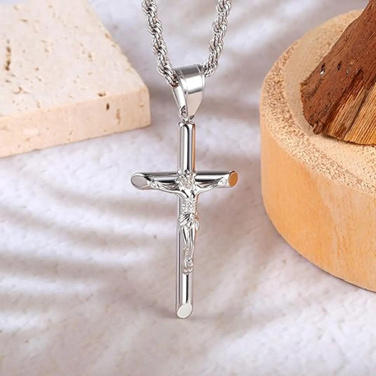 Crucifix Cross Neckalce for Men Women Stainless Steel Jesus Catholic Cross Pendant with Chain Men Religious Gift for Easter Christmas Jewelry Gift