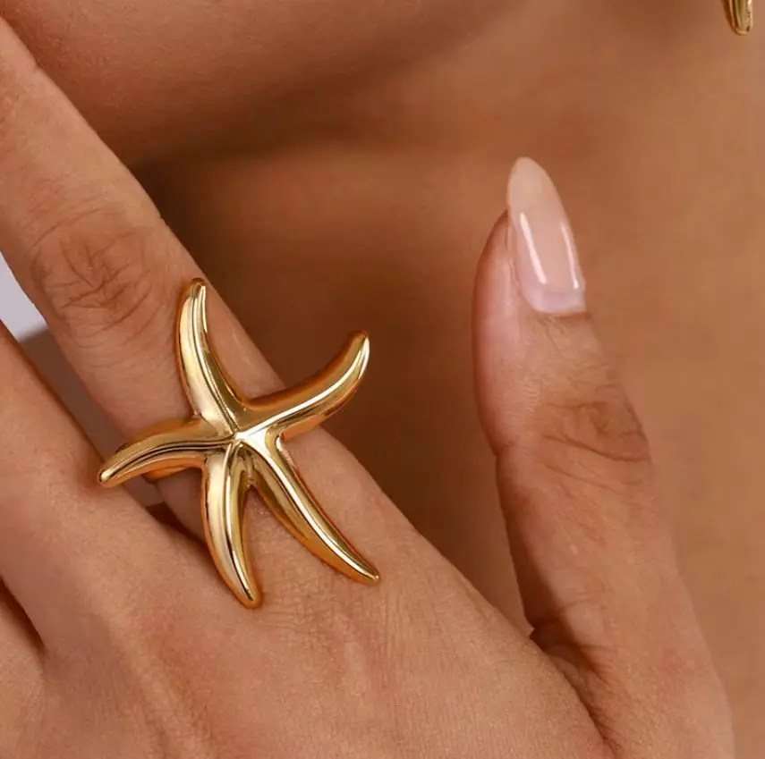 Alo star ring