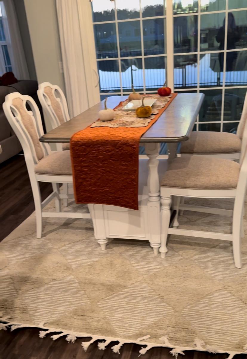 Item: Ivory, Rectangle, 6' 7" x 9'