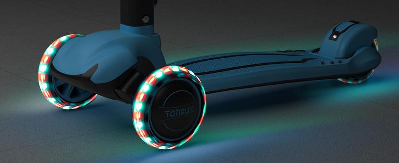 Kids Scooter for Ages 3-12 with Multi-Gear Handlebar Adjustment, Light Up Wheels, Lean-To-Steer Design & Widen Anti-Slip Deck