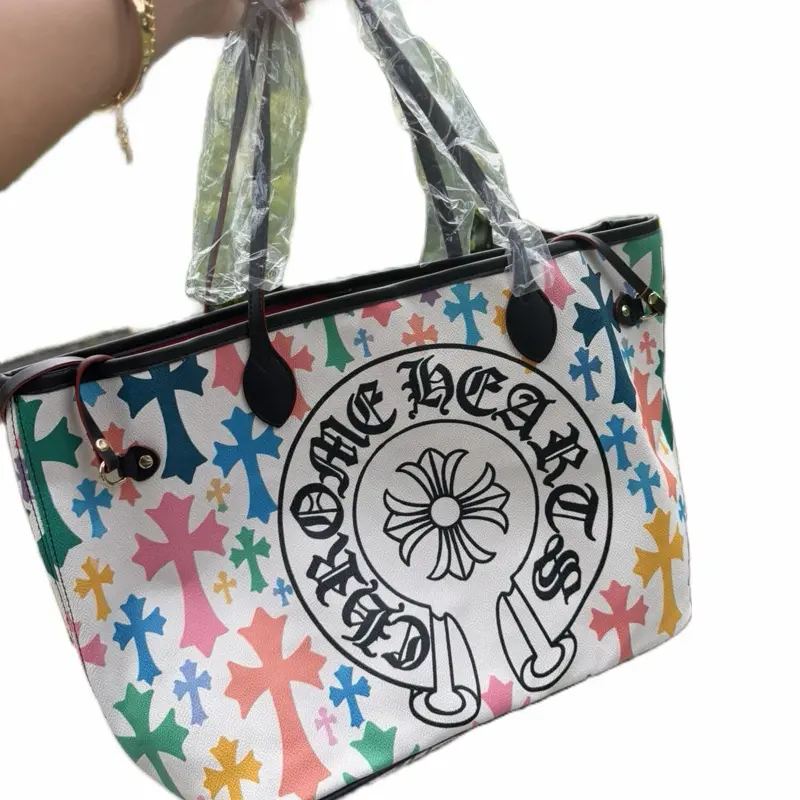 Stylish Durable Shoulder Bag for Daily Commute