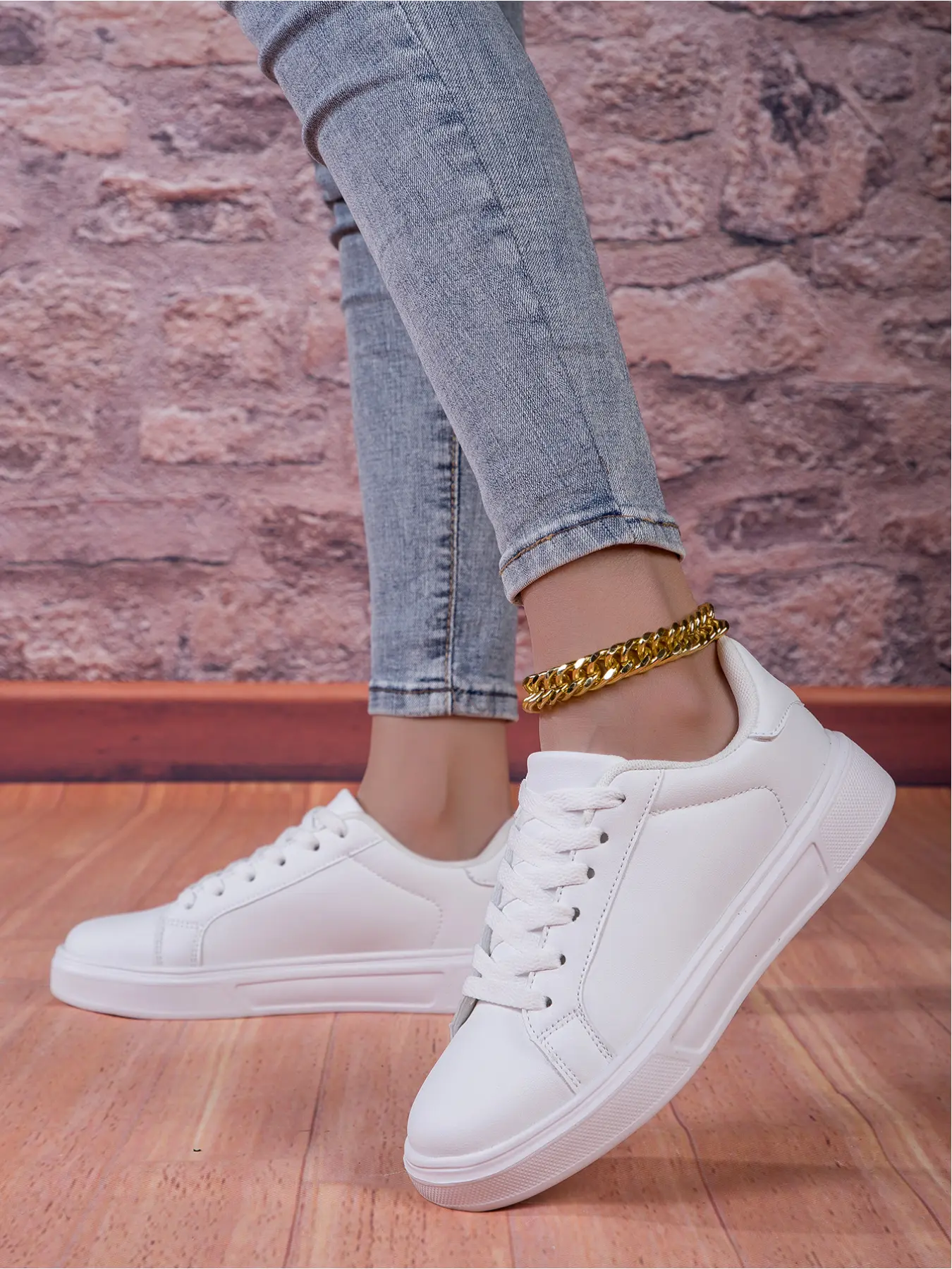Women's Fashion Sneakers: Casual Minimalist All-White, Comfortable & Versatile, Non-Slip Breathable, 4-Season Essential to Unlock Daily Stylish Outfits
