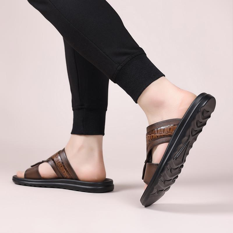 DINAOR Men’s Summer Outdoor Slippers – Casual, Non-Slip, Durable