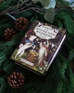 Tarot of the Woodland Wardens by Jessica Roux: 78-Card Deck & Guidebook