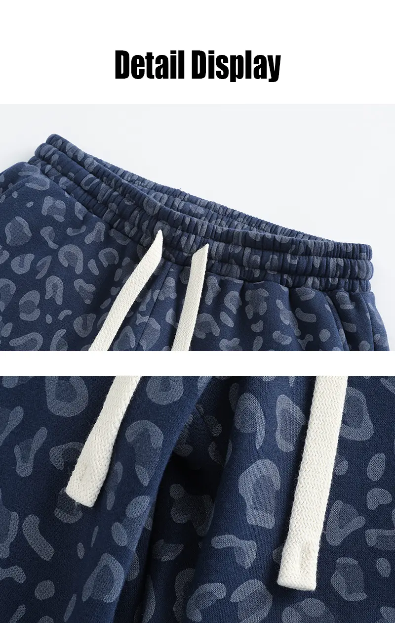 Unisex leopard-print casual trousers with side pockets, lightweight and breathable soft fabric, loose comfortable casual sweatpants, ideal for daily wear and all-year running