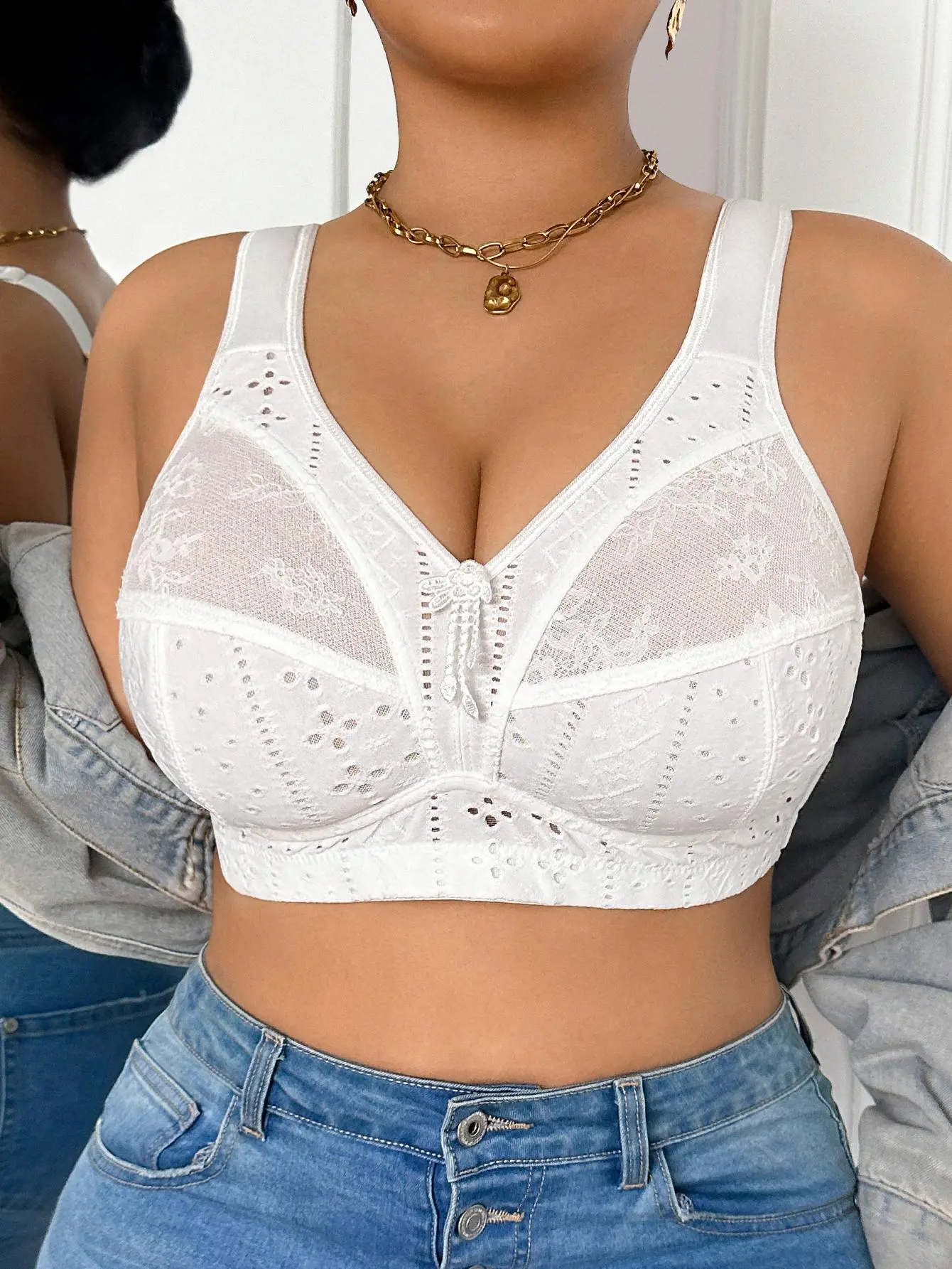 Women's Plus Size Semi-Sheer Mesh Wireless Bra - Unlined, No Padding, Breathable, Bohemian, Feminine, Comfortable, Basic, Elegant Everyday Lingerie, Fabric