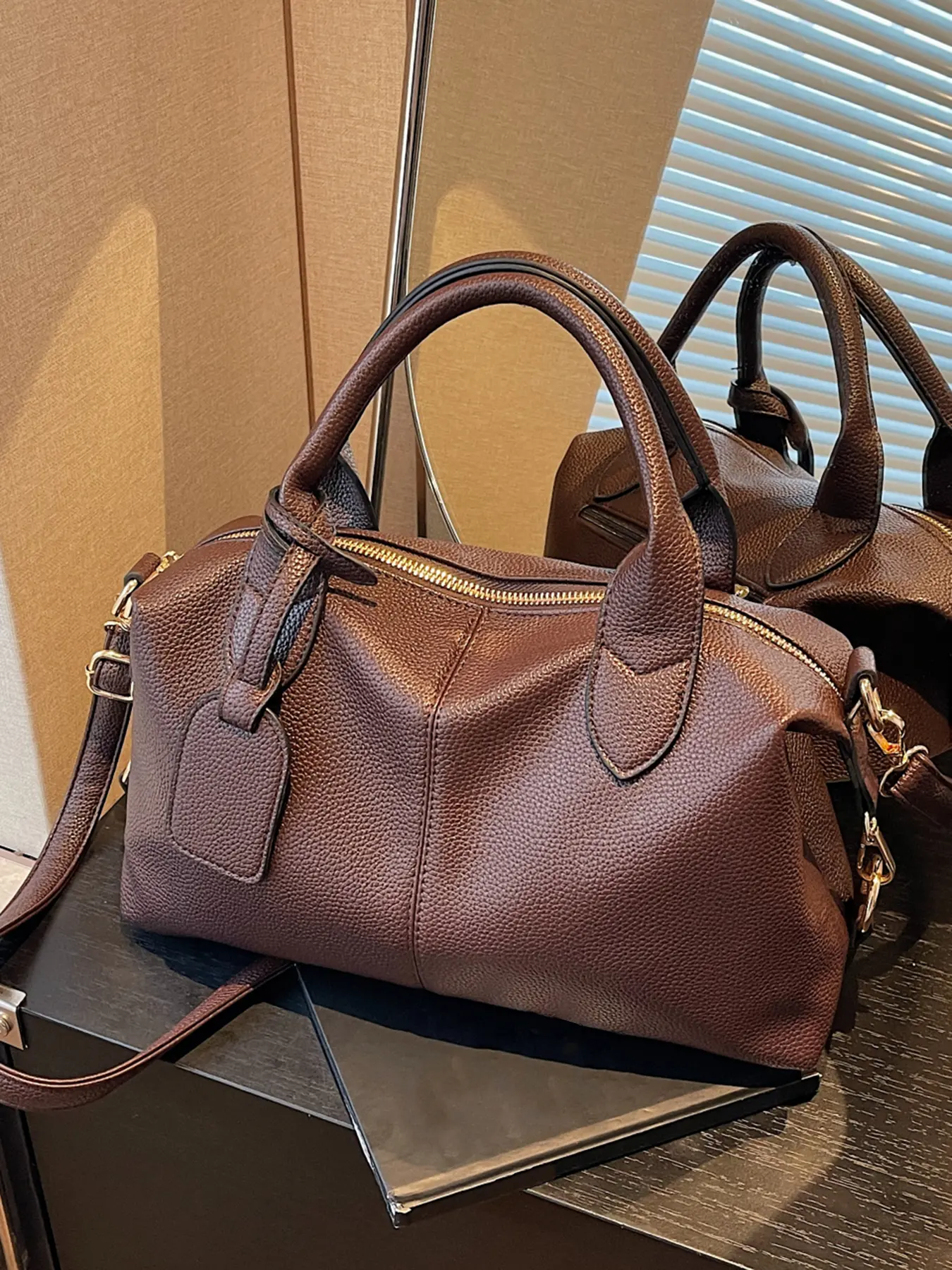 Women's Retro Textured Domed Crossbody Bag, Soft PU Leather Casual Shoulder Tote, Versatile Commuter Handbag for Daily Use and and Various Occasions, Simple Solid Color Pillow Bag, Handbag Shoulder Purse, Chic Crossbody Bag, Crossbody Handbags