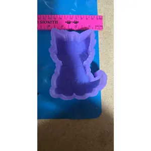 Kitten sitting silicone freshie mold