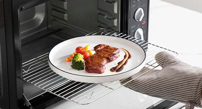 MALACASA Porcelain Dinnerware Set,Modern Dish Set for 4/6, Premium Plates and Bowls Sets, Chip and Scratch Resistant Dishware Sets Microwave Dishwasher Safe Kitchen Dishes Dining Ware Set, Series LEAH