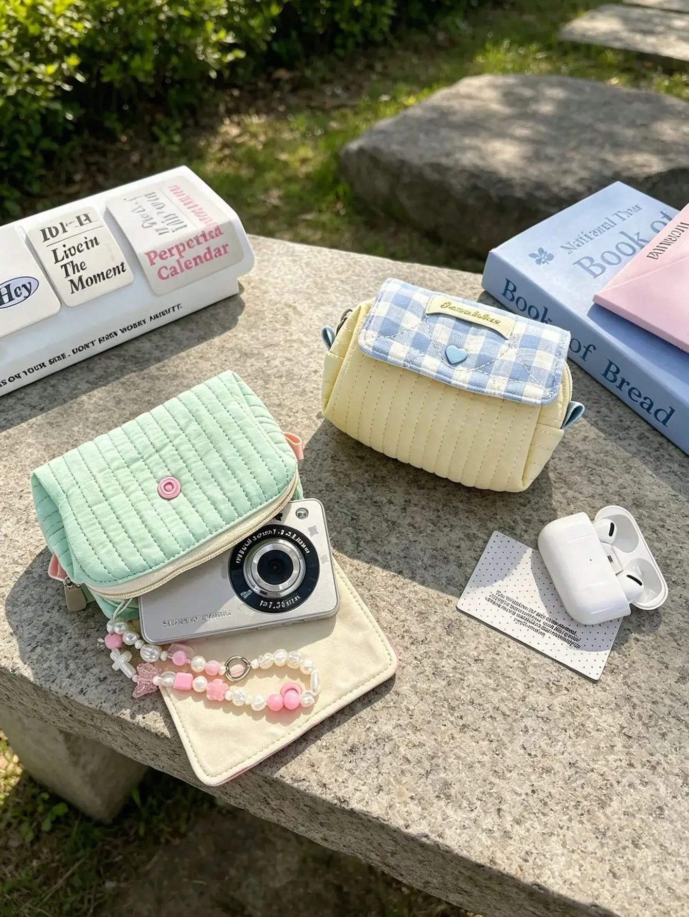 1pc Color Blocking Quilted Camera Bag Zipper Ccd Storage Bag Instant Photo Storage Bag Camera Case Soft Material Anti Fall And Dustproof Small Bag