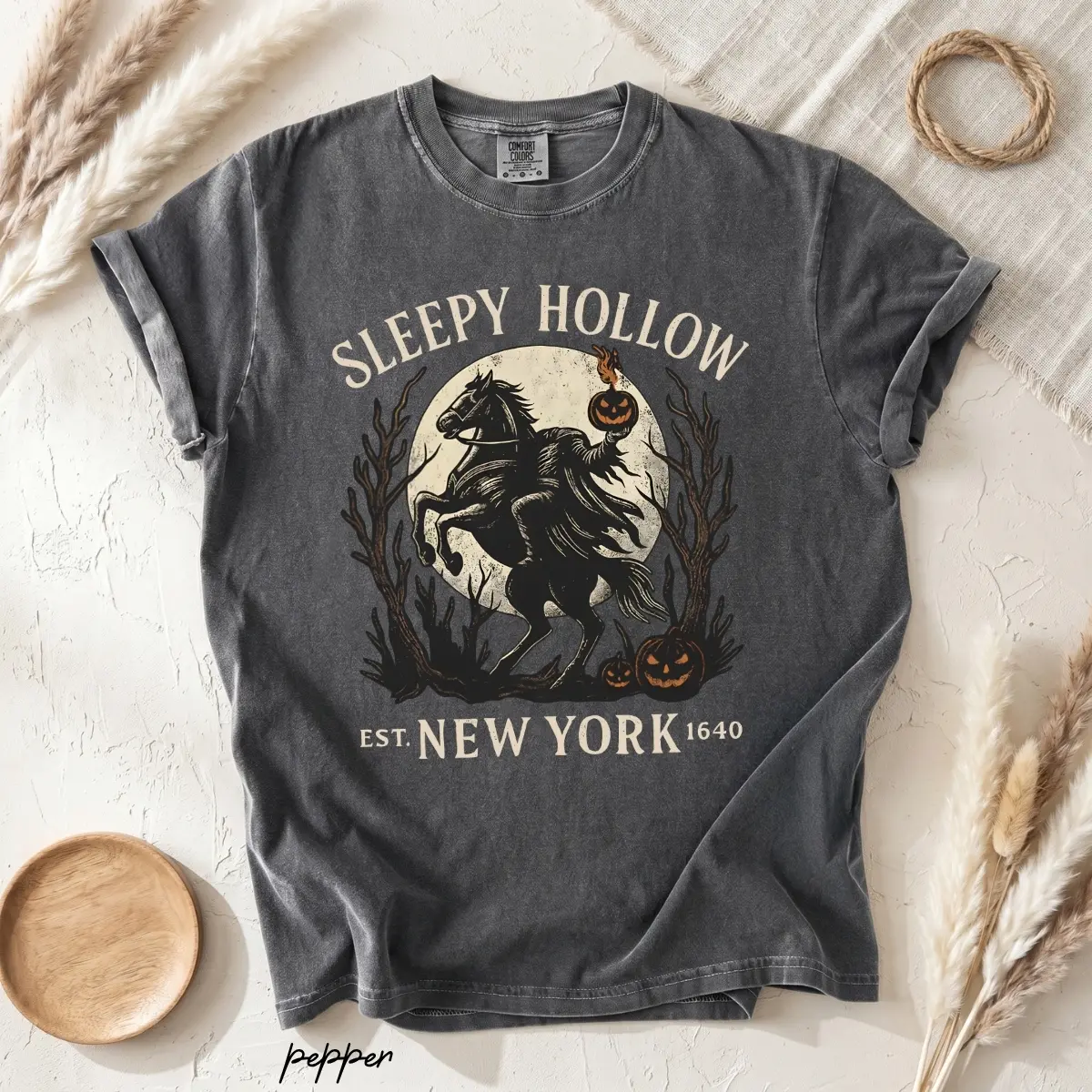 Sleepy Hollow New York 1640 T-Shirt, Vintage Headless Horseman Graphic Tee, Halloween Pumpkin Rider Shirt, Gothic Fall Gift for Men and Women