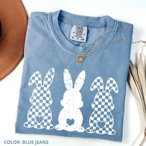 Comfort Colors Retro Easter Bunny Shirt – Cute Women's Easter Gift Tee Cotton Fabric Menswear Top Casual Classic