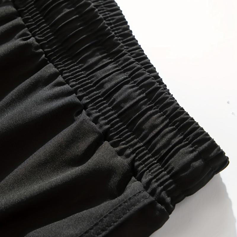 Men's two-piece double-layer sports shorts in solid color, with multiple pockets, suitable for fitness, running, outdoor hiking, soccer, beach and casual wear.