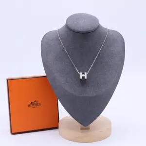 Pre-owned White Enamel H Cube Necklace W20379