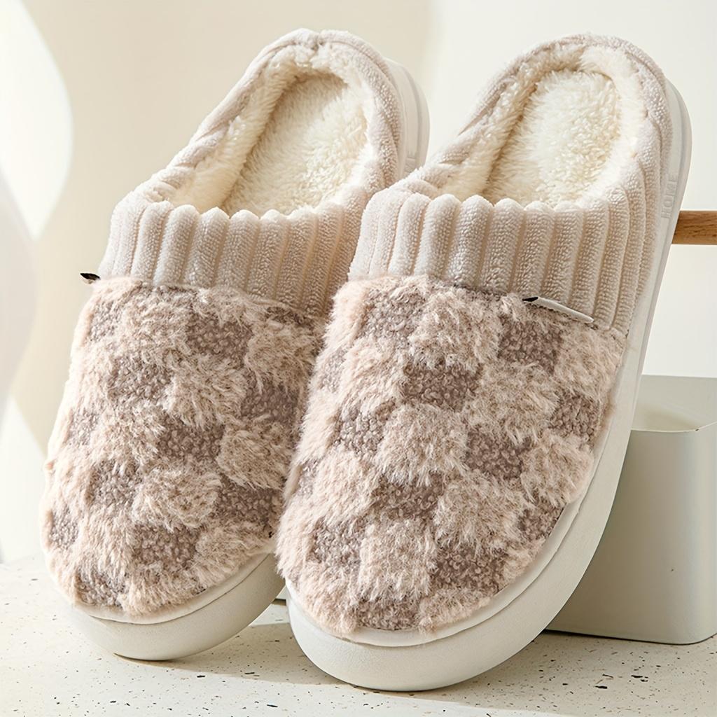 Cotton slippers for women, anti slip cashmere for warmth, monthly slippers for indoor home, cute and fluffy cotton Walking Shoes houseslippers swag Slide