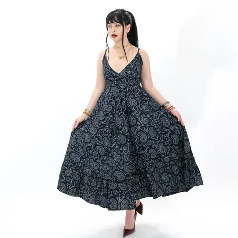 Women's Cotton Paisley Print Breathable Vintage Maxi Dress - Karma Nepal Crafts Boho Casual Tiered Dress with Pockets, Adjustable Straps, Flowy Fit, Easy Coverage, Bohemian Sundresses, Witchy Summer Skirt Outfits