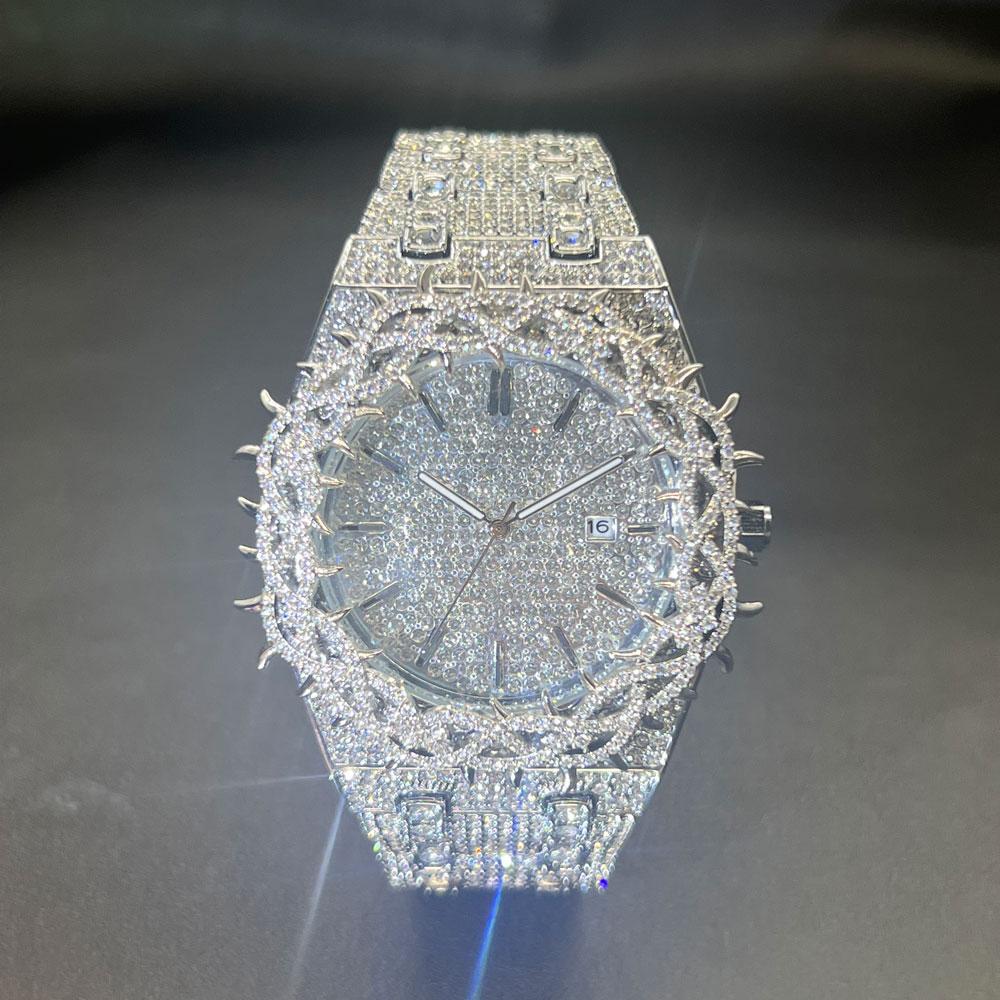 Iced Diamond Wristwatch Man Watch For Men Luxury Thorn Crown Quartz Watches Fashion Hip Hop