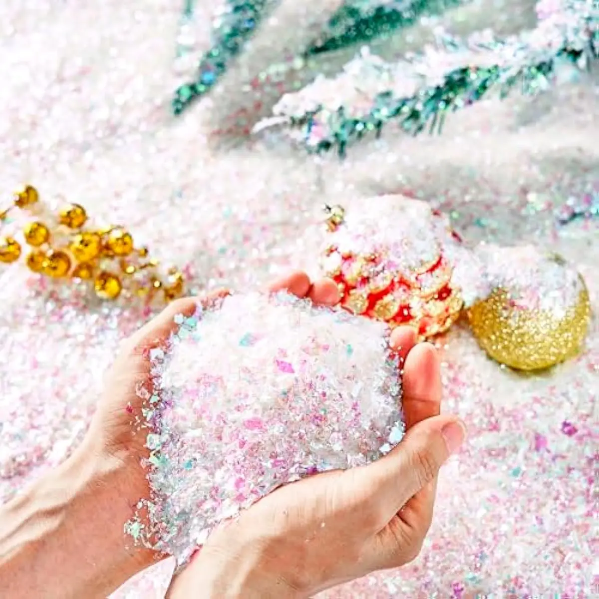 12 OZ Christmas Twinkles Snow, Plastic Artificial Snowflakes for Christmas Tree Decoration, Bling Scenes, Xmas Party Favors Decor, Holiday Supplies, Winter Displays, Fake Snow Crafts