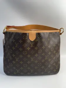 Pre-owned pvc leather Shoulder Bags Louis Vuitton Delightful