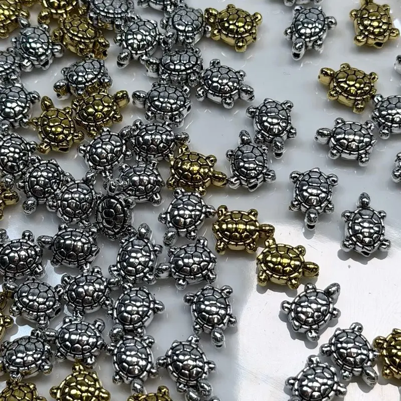 M03. 8mm Turtle Charm 20ML